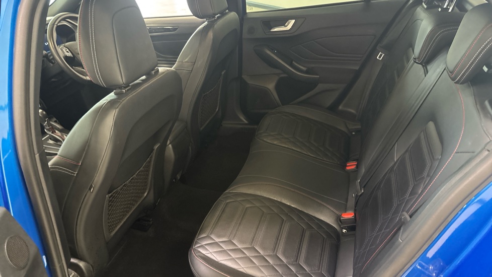 Ford Focus 1.0 EcoBoost Hybrid mHEV 155 ST-Line X 5dr Auto Petrol Estate - Image 16