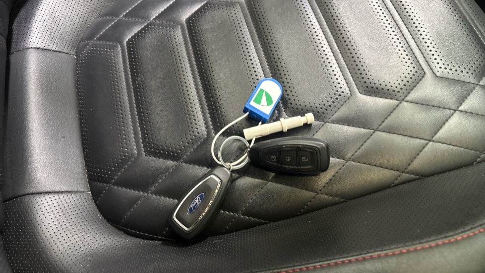 Ford Focus 1.0 EcoBoost Hybrid mHEV 155 ST-Line X 5dr Auto Petrol Estate - Image 20