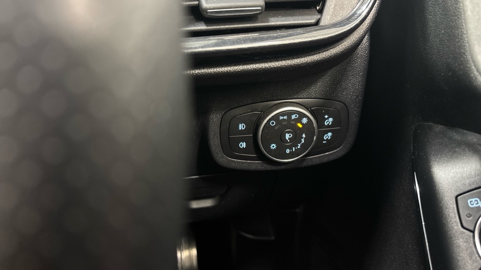 Ford Fiesta 1.0 EcoBoost 125 ST-Line Edition 5dr Petrol Hatchback - Image 45