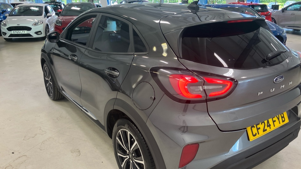 Ford Puma 1.0 EcoBoost Hybrid mHEV Titanium 5dr Petrol Hatchback - Image 36