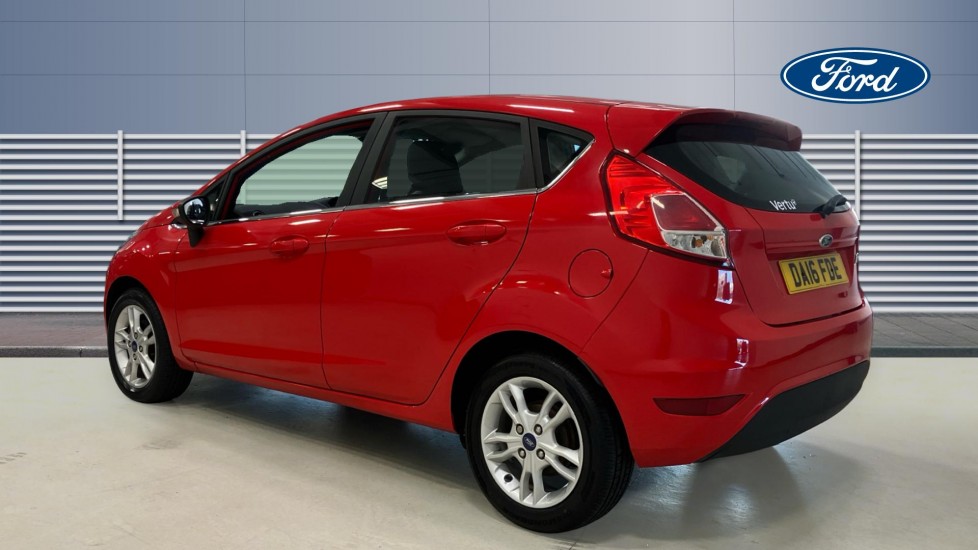 Ford Fiesta 1.25 82 Zetec 5dr Petrol Hatchback - Image 2