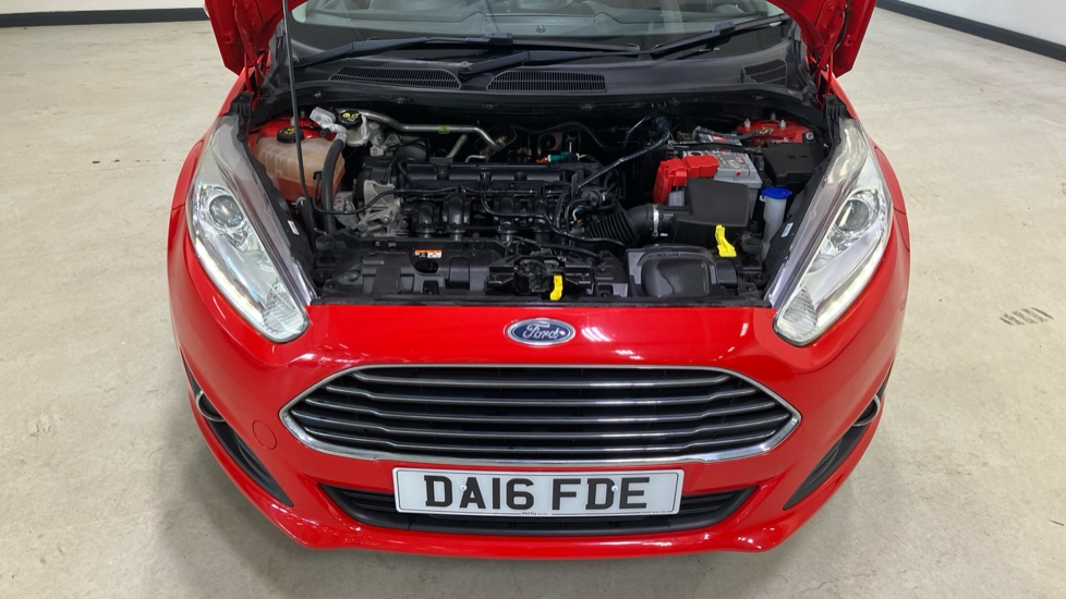 Ford Fiesta 1.25 82 Zetec 5dr Petrol Hatchback - Image 8