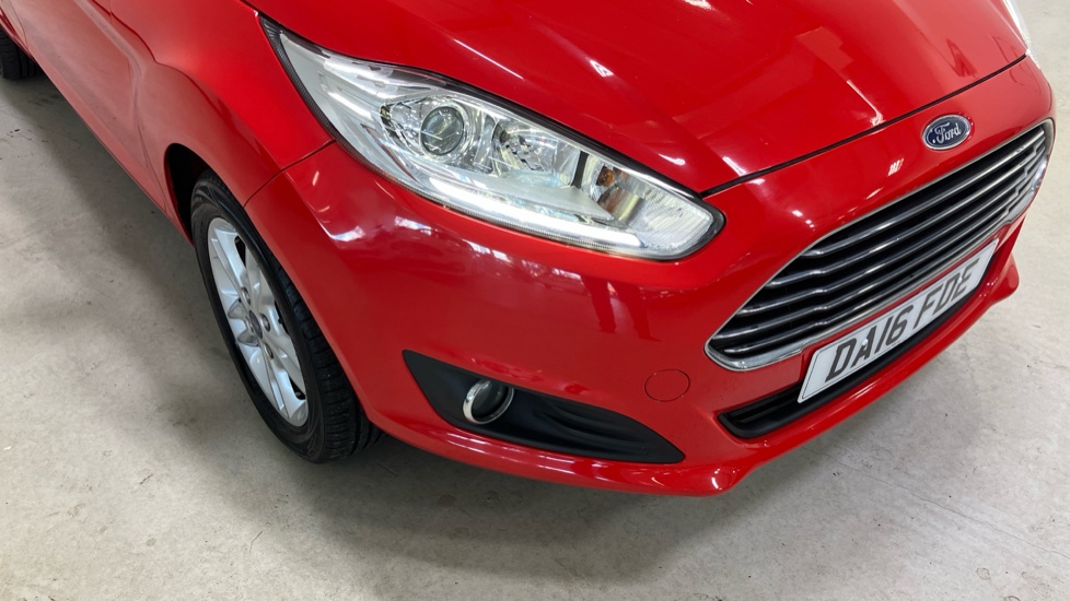 Ford Fiesta 1.25 82 Zetec 5dr Petrol Hatchback - Image 35