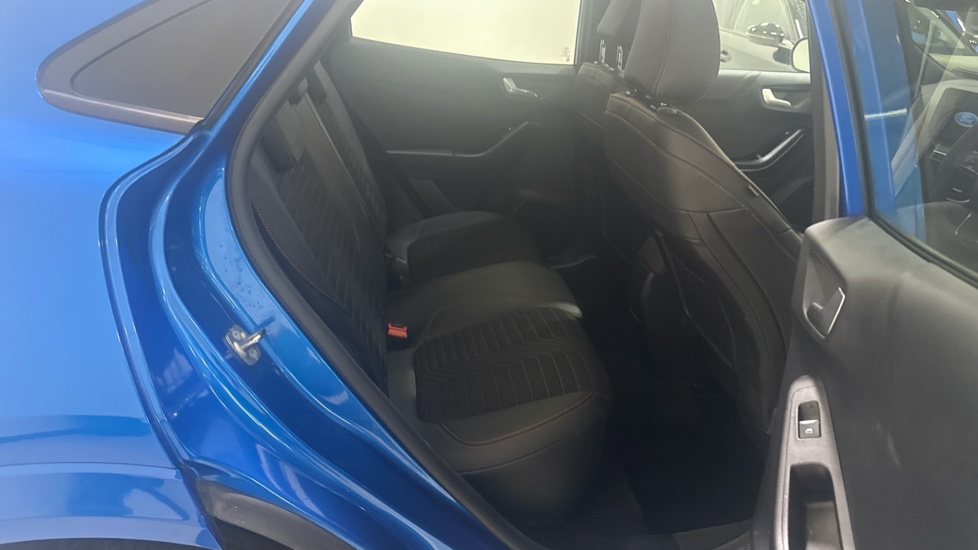 Ford Puma 1.0 EcoBoost Hybrid mHEV 155 ST-Line X 5dr Petrol Hatchback - Image 16