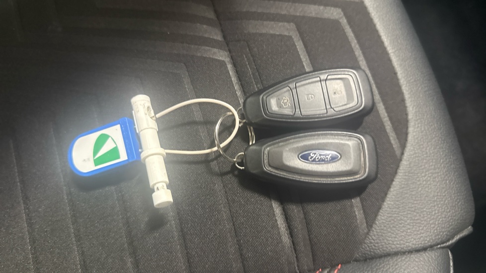 Ford Puma 1.0 EcoBoost Hybrid mHEV 155 ST-Line X 5dr Petrol Hatchback - Image 20