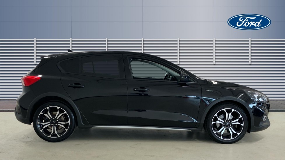 Ford Focus 1.0 EcoBoost 125 Active X 5dr Petrol Hatchback - Image 5