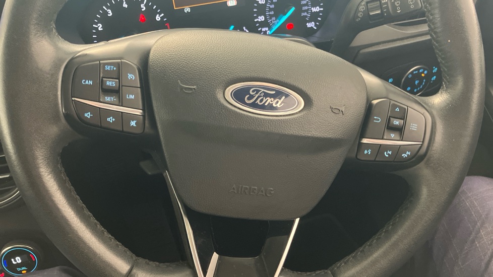 Ford Focus 1.0 EcoBoost 125 Active X 5dr Petrol Hatchback - Image 39