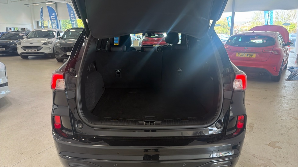 Ford Kuga 1.5 EcoBlue ST-Line Edition 5dr Diesel Estate - Image 4