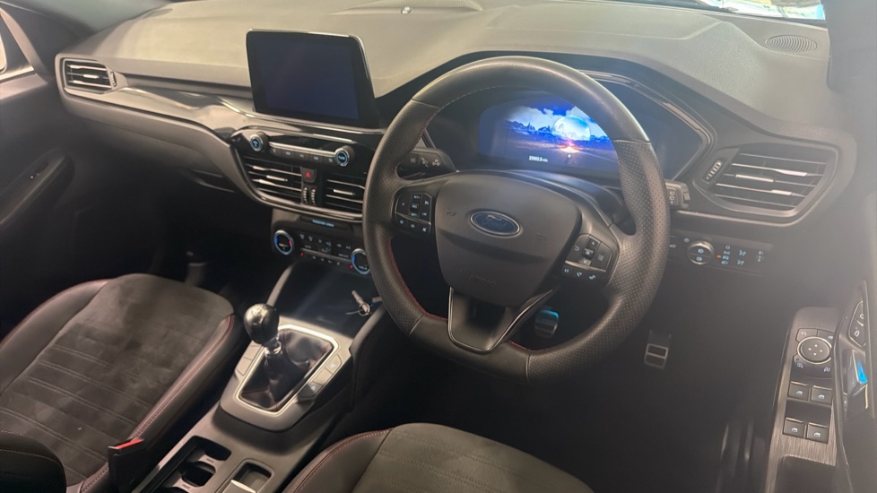 Ford Kuga 1.5 EcoBlue ST-Line Edition 5dr Diesel Estate - Image 11