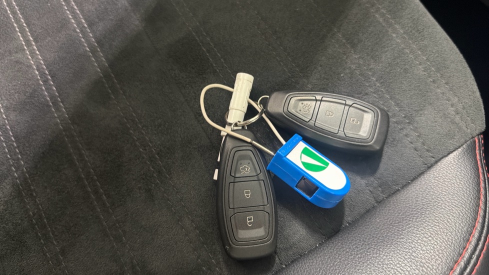 Ford Kuga 1.5 EcoBlue ST-Line Edition 5dr Diesel Estate - Image 20