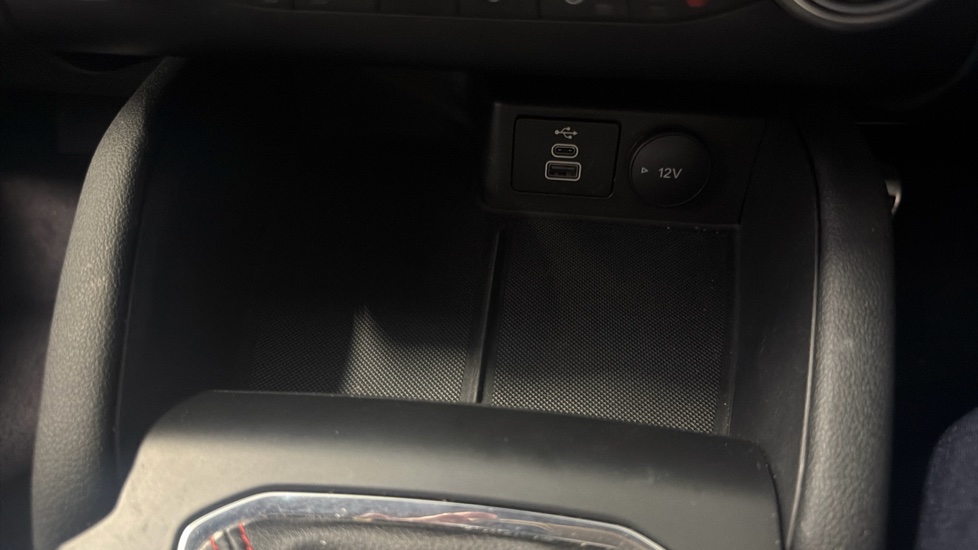 Ford Kuga 1.5 EcoBlue ST-Line Edition 5dr Diesel Estate - Image 28