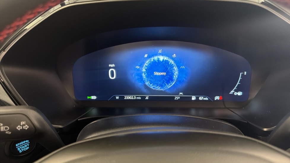 Ford Kuga 1.5 EcoBlue ST-Line Edition 5dr Diesel Estate - Image 42