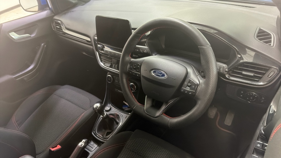 Ford Puma 1.0 EcoBoost Hybrid mHEV ST-Line 5dr Petrol Hatchback - Image 11