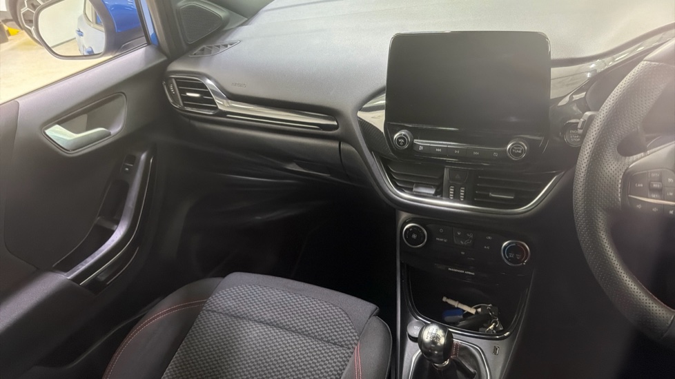Ford Puma 1.0 EcoBoost Hybrid mHEV ST-Line 5dr Petrol Hatchback - Image 14