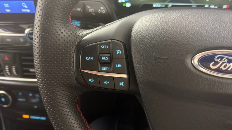 Ford Puma 1.0 EcoBoost Hybrid mHEV ST-Line 5dr Petrol Hatchback - Image 29