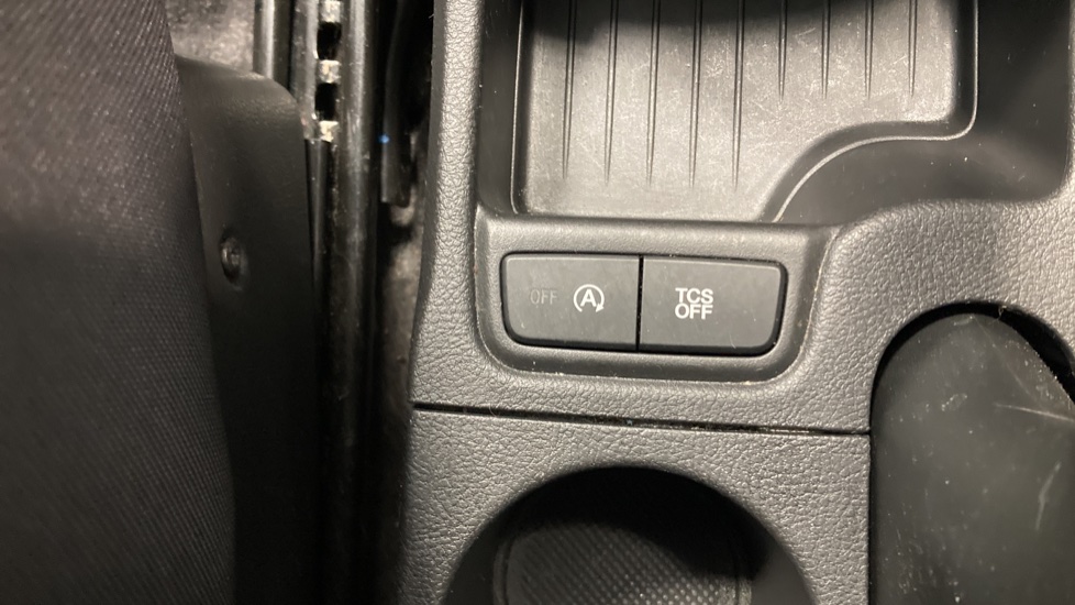 Ford KA+ 1.2 85 Active 5dr Petrol Hatchback - Image 36