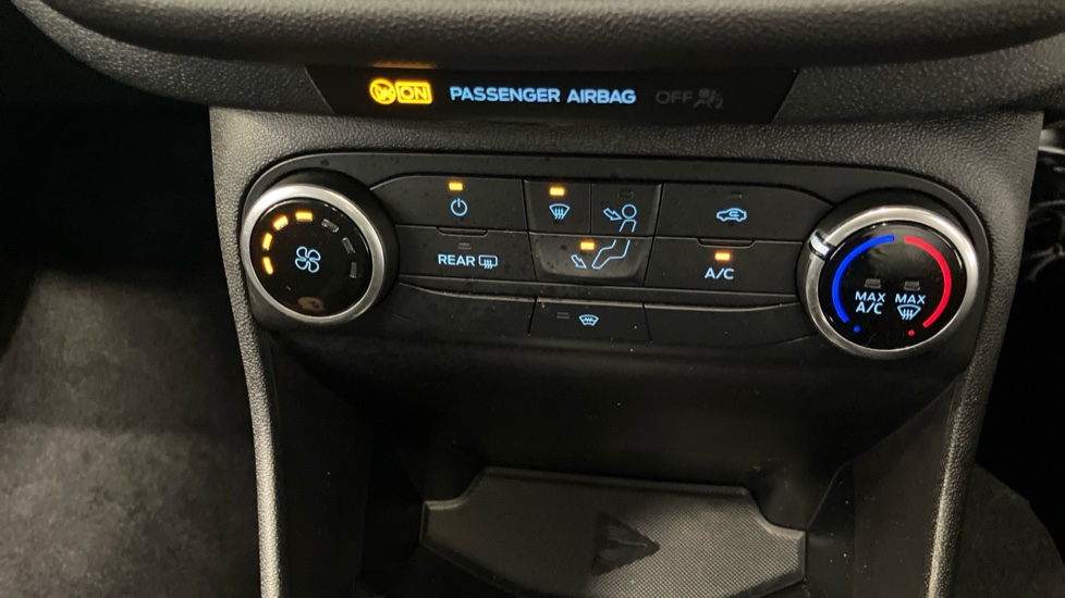 Ford Fiesta 1.0 EcoBoost Hybrid mHEV 125 Titanium 5dr Petrol Hatchback - Image 21