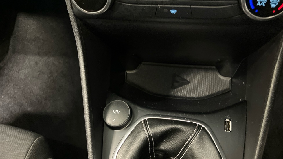 Ford Fiesta 1.0 EcoBoost Hybrid mHEV 125 Titanium 5dr Petrol Hatchback - Image 22