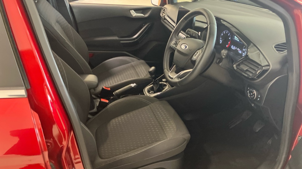 Ford Fiesta 1.0 EcoBoost Hybrid mHEV 125 Titanium 5dr Petrol Hatchback - Image 34