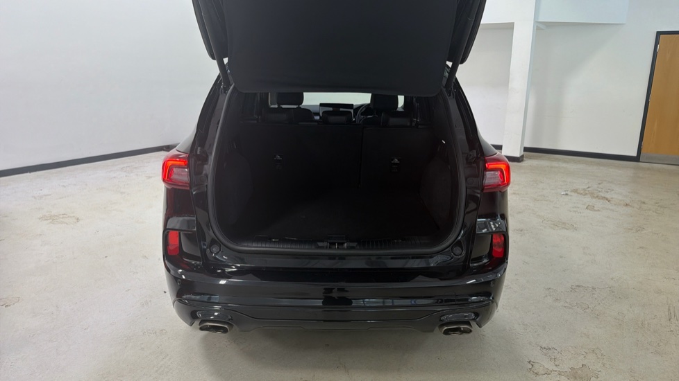 Ford Kuga 2.5 FHEV ST-Line 5dr CVT Hybrid Estate - Image 4