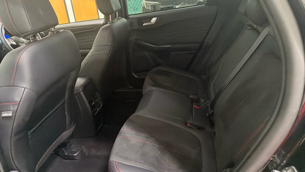 Ford Kuga 2.5 FHEV ST-Line 5dr CVT Hybrid Estate - Image 16