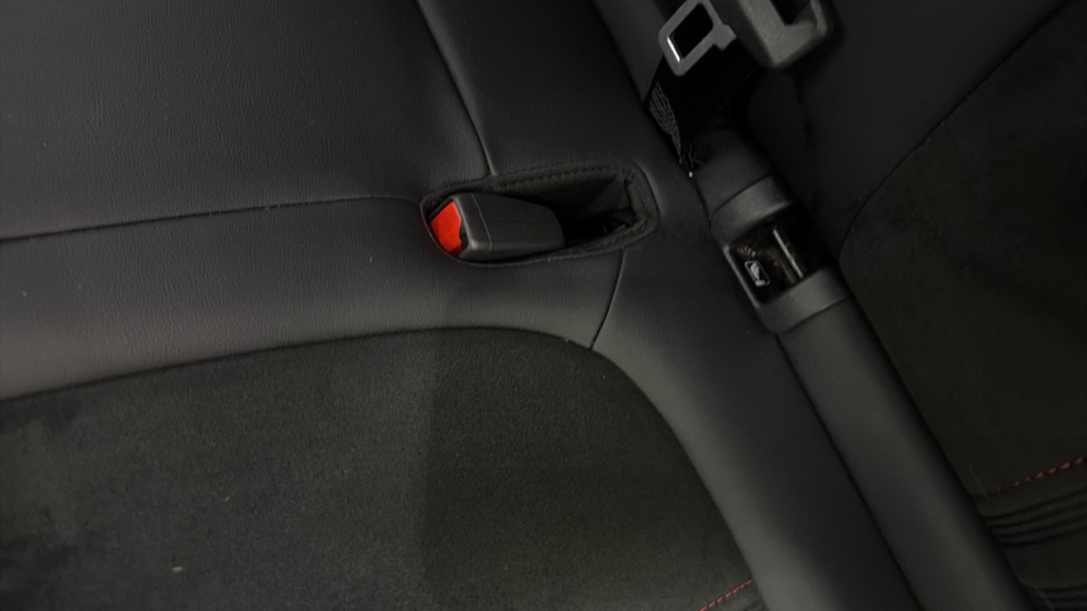Ford Kuga 2.5 FHEV ST-Line 5dr CVT Hybrid Estate - Image 17