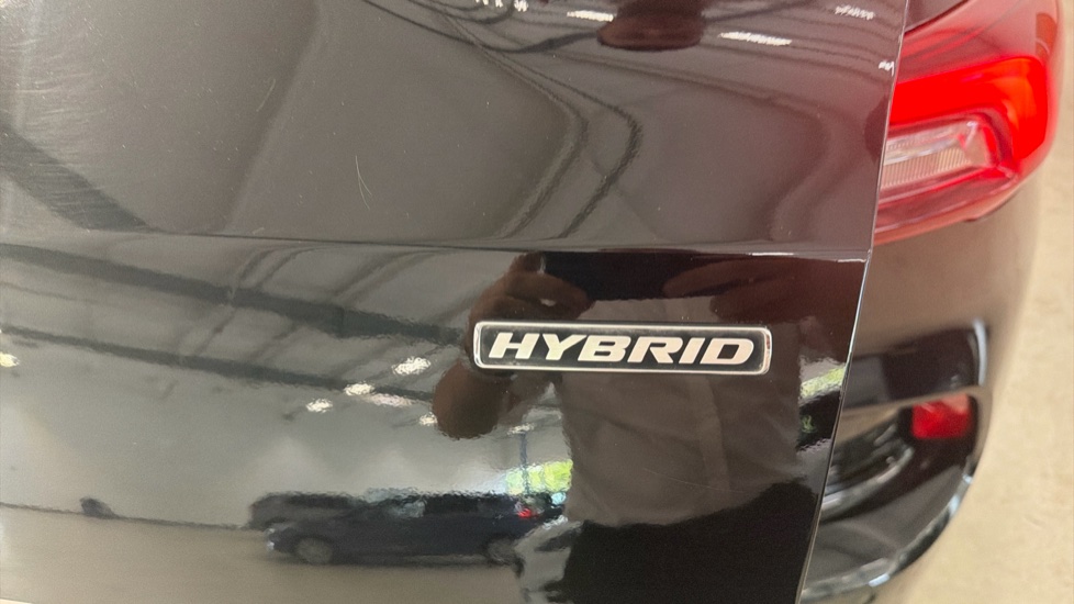 Ford Kuga 2.5 FHEV ST-Line 5dr CVT Hybrid Estate - Image 23