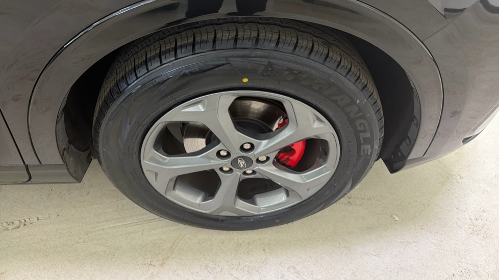 Ford Kuga 2.5 FHEV ST-Line 5dr CVT Hybrid Estate - Image 27