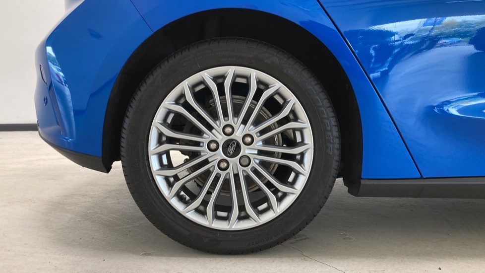 Ford Focus 1.0 EcoBoost 125 Titanium X 5dr Petrol Hatchback - Image 7
