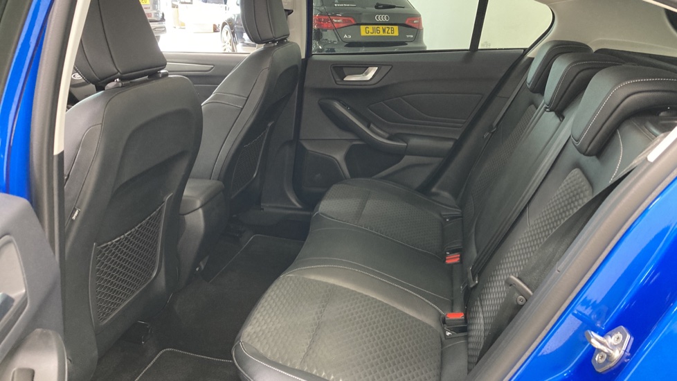 Ford Focus 1.0 EcoBoost 125 Titanium X 5dr Petrol Hatchback - Image 16