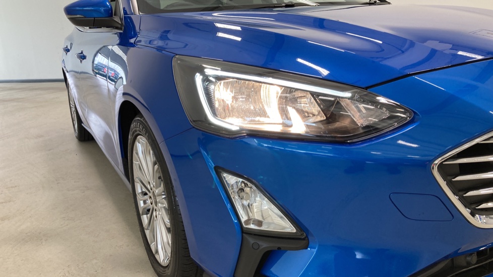 Ford Focus 1.0 EcoBoost 125 Titanium X 5dr Petrol Hatchback - Image 34