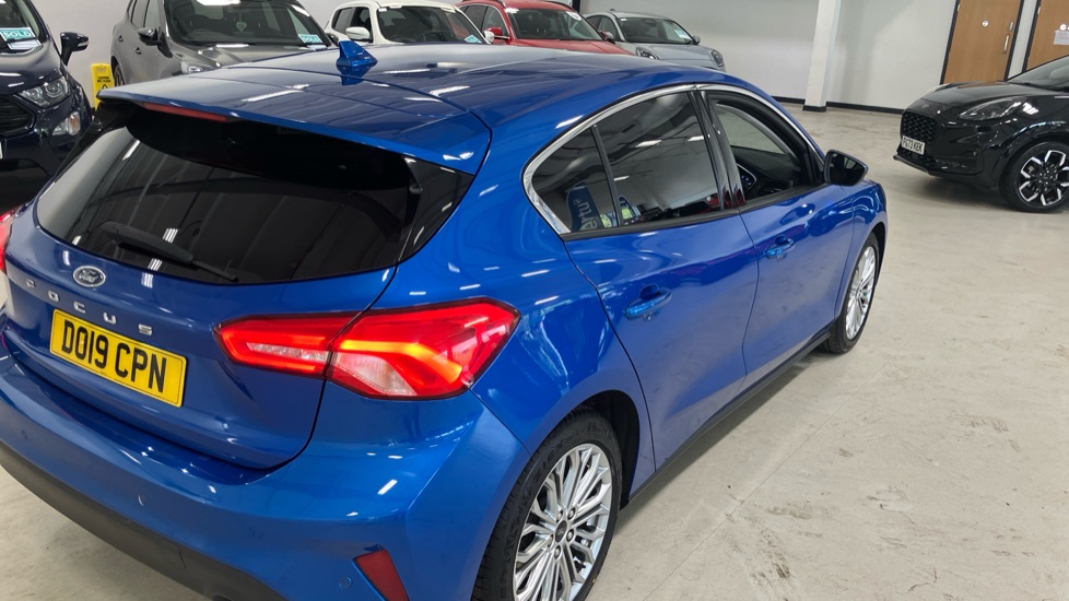 Ford Focus 1.0 EcoBoost 125 Titanium X 5dr Petrol Hatchback - Image 40