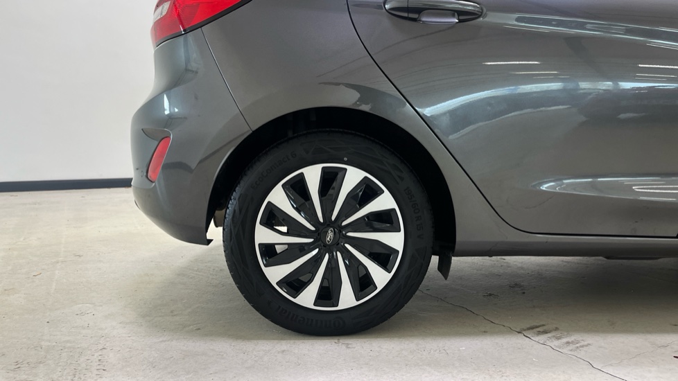 Ford Fiesta 1.0 EcoBoost Titanium 5dr Petrol Hatchback - Image 7