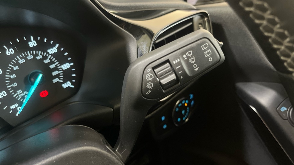 Ford Fiesta 1.0 EcoBoost Titanium 5dr Petrol Hatchback - Image 27