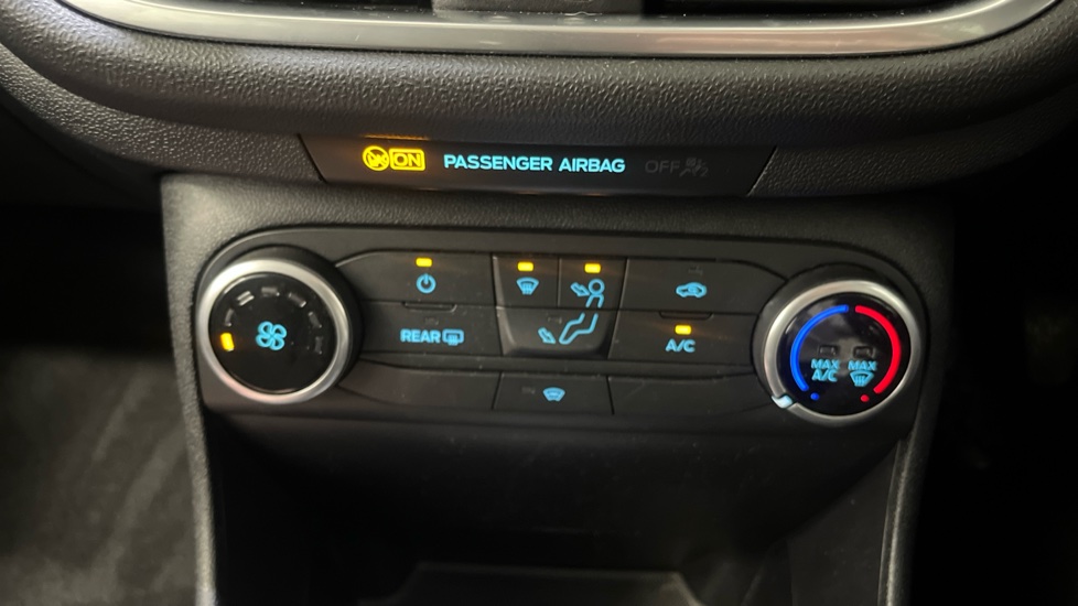 Ford Fiesta 1.0 EcoBoost Titanium 5dr Petrol Hatchback - Image 34