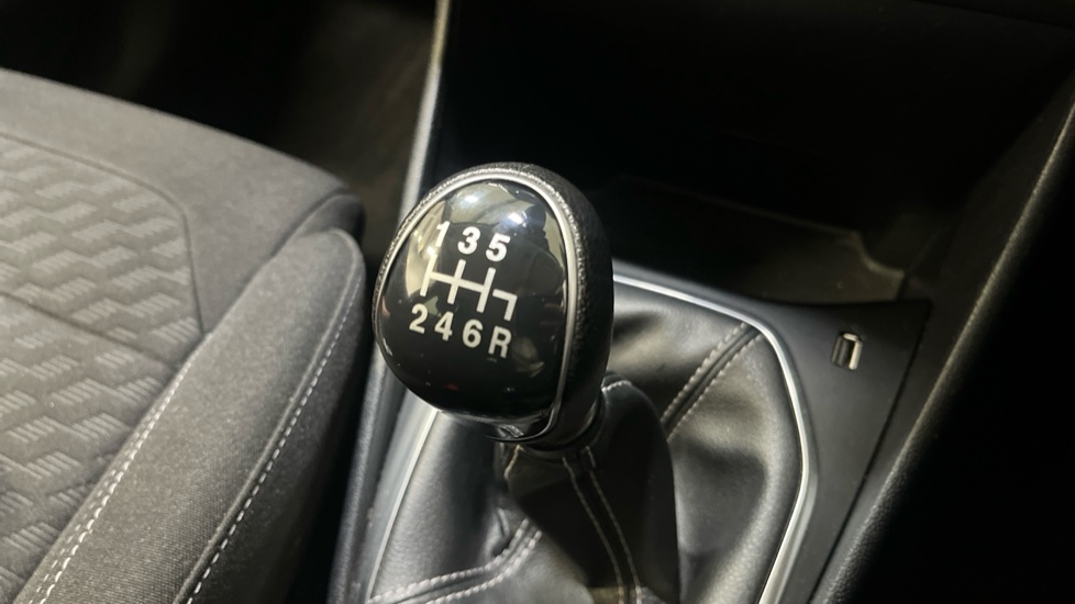 Ford Fiesta 1.0 EcoBoost Titanium 5dr Petrol Hatchback - Image 37