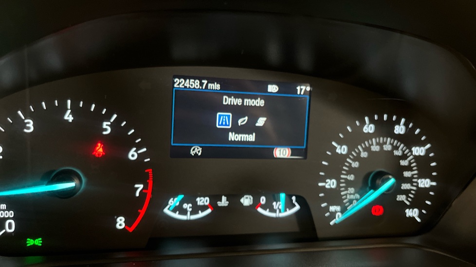 Ford Fiesta 1.0 EcoBoost Titanium 5dr Petrol Hatchback - Image 40