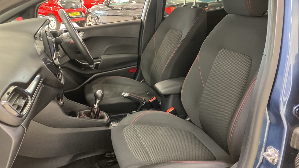 Ford Fiesta 1.0 EcoBoost 125 ST-Line Edition 5dr Petrol Hatchback - Image 26