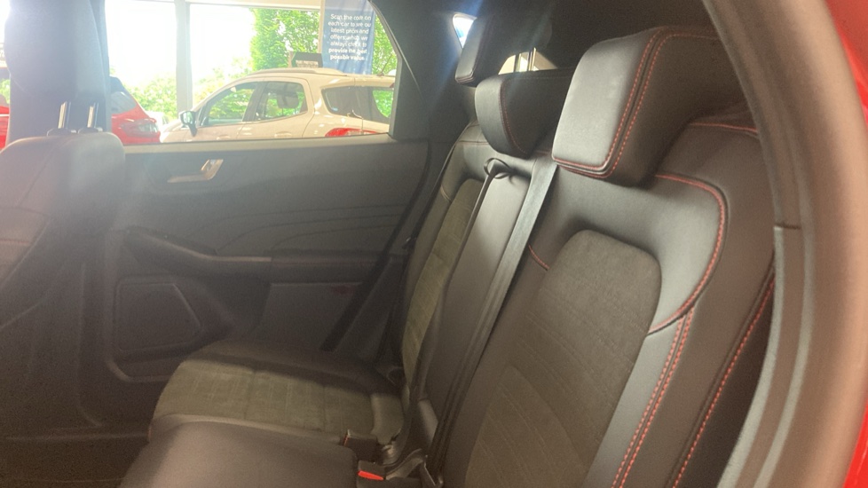 Ford Kuga 1.5 EcoBoost 150 ST-Line Edition 5dr Petrol Estate - Image 16