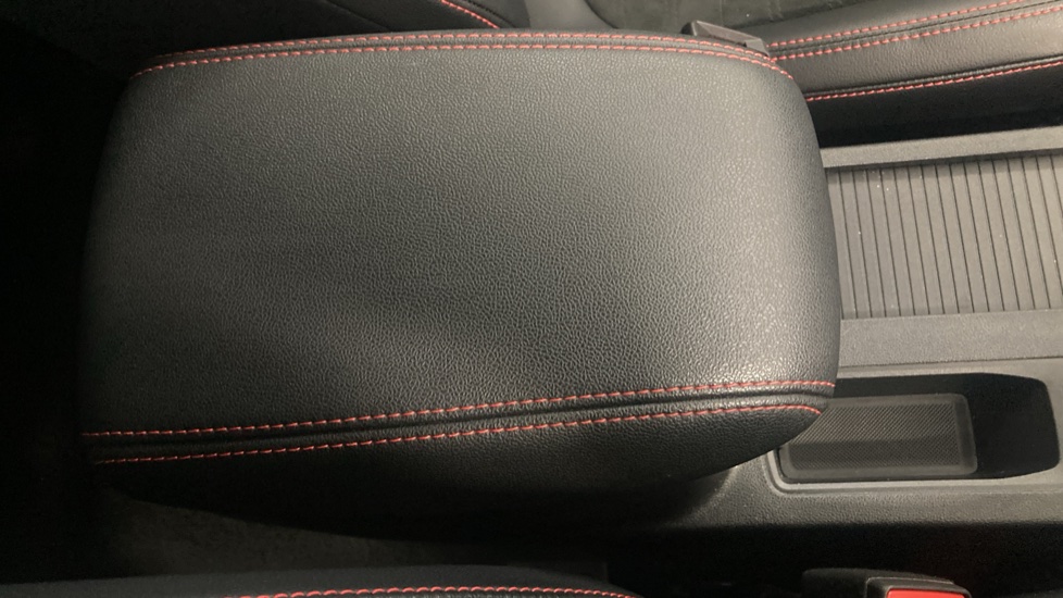 Ford Kuga 1.5 EcoBoost 150 ST-Line Edition 5dr Petrol Estate - Image 33