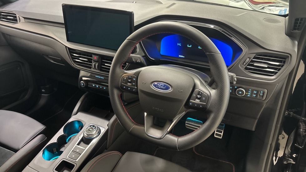 Ford Kuga 2.5 PHEV ST-Line X 5dr CVT Estate - Image 11
