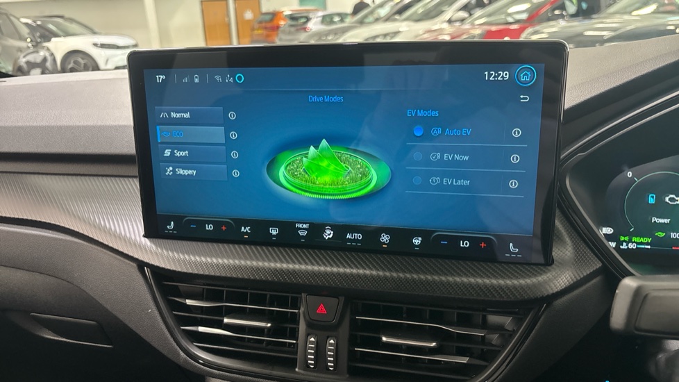 Ford Kuga 2.5 PHEV ST-Line X 5dr CVT Estate - Image 34
