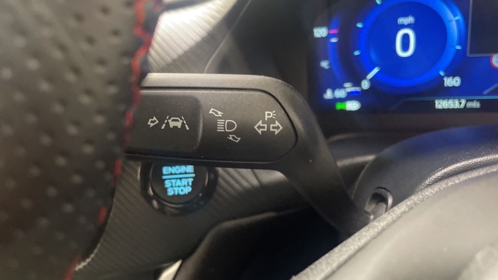 Ford Puma 1.0 EcoBoost Hybrid mHEV ST-Line X 5dr Petrol Hatchback - Image 24