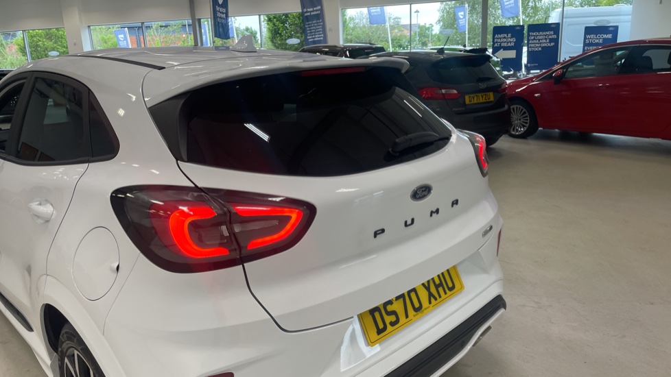 Ford Puma 1.0 EcoBoost Hybrid mHEV ST-Line X 5dr Petrol Hatchback - Image 44