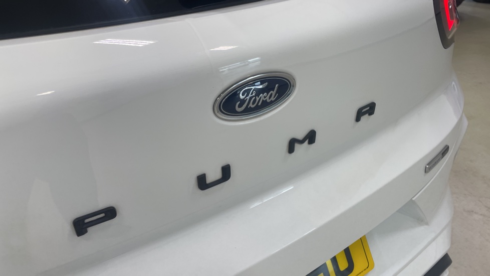Ford Puma 1.0 EcoBoost Hybrid mHEV ST-Line X 5dr Petrol Hatchback - Image 45