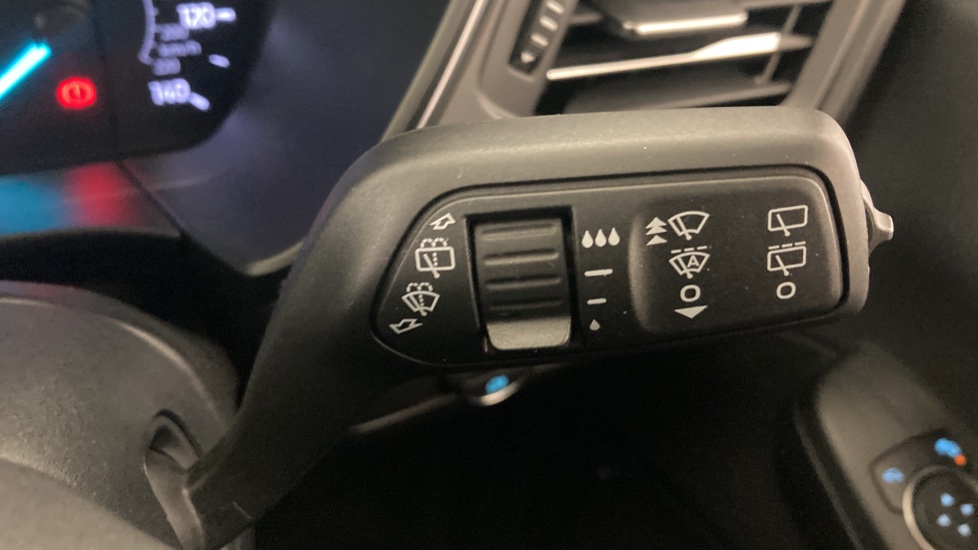 Ford Kuga 1.5 EcoBlue Titanium 5dr Diesel Estate - Image 25