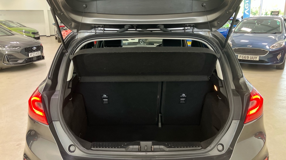 Ford Fiesta 1.0 EcoBoost 125 Active X 5dr Petrol Hatchback - Image 4
