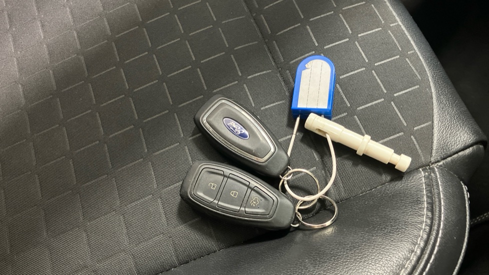 Ford Fiesta 1.0 EcoBoost 125 Active X 5dr Petrol Hatchback - Image 19