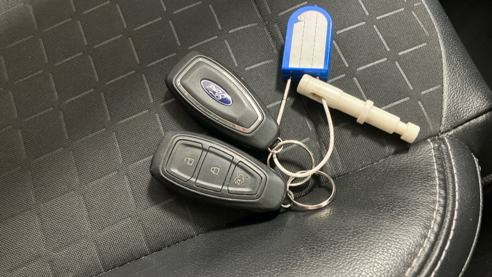 Ford Fiesta 1.0 EcoBoost 125 Active X 5dr Petrol Hatchback - Image 20