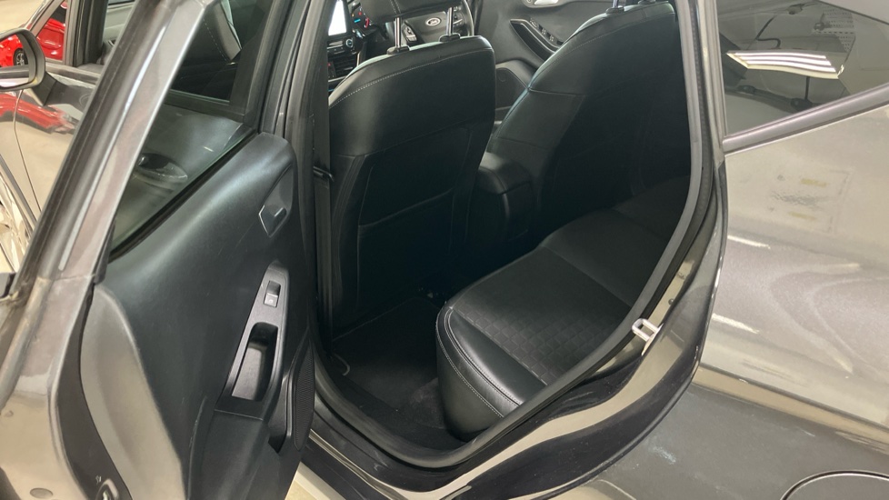 Ford Fiesta 1.0 EcoBoost 125 Active X 5dr Petrol Hatchback - Image 45